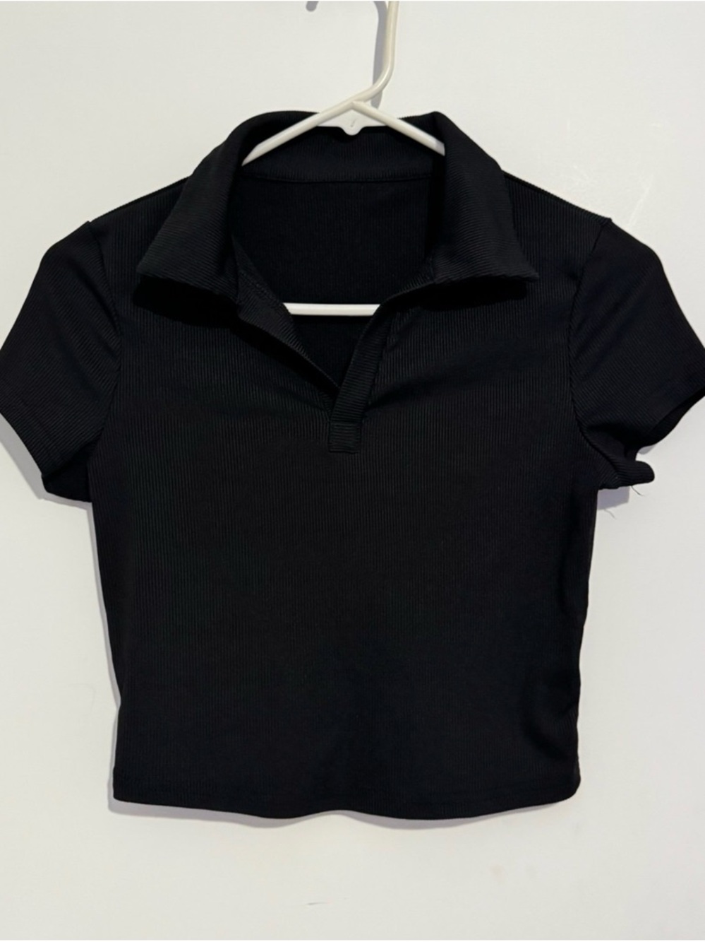 SHEIN Black Ribbed Collared Crop Top
